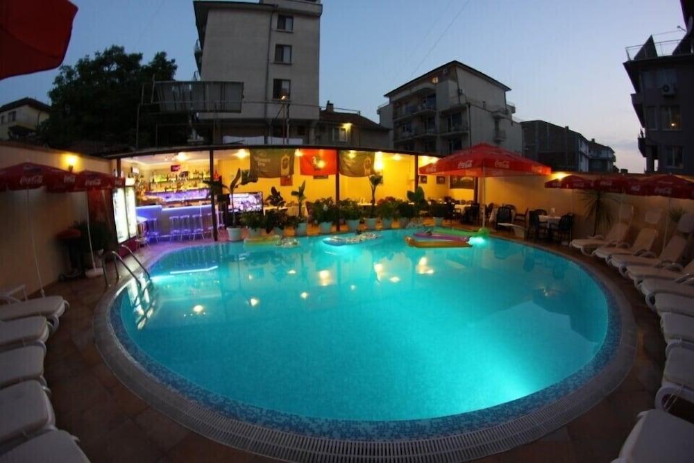 Italia Hotel Nesebar Ngoại thất bức ảnh